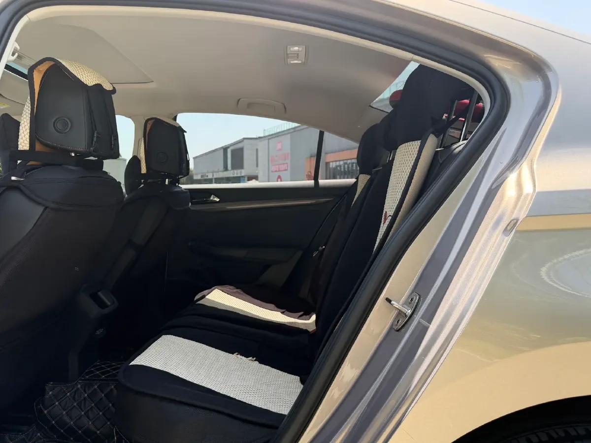 2019 MAXUS T60 2.0T 218HP L4 6AT,autocango,china used car exporter,china ev exporter,chinese used car exporter,chinese used ev exporter