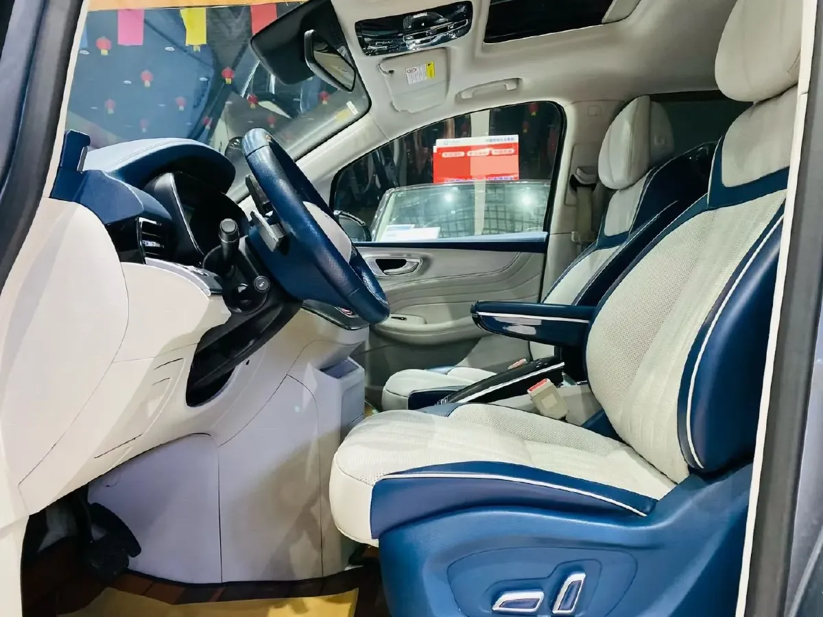 2022 Roewe iMAX8 2.0T 234HP L4 8AT,autocango,china used car exporter,china ev exporter,chinese used car exporter,chinese used ev exporter