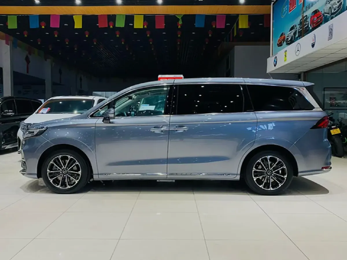 2022 Roewe iMAX8 2.0T 234HP L4 8AT,autocango,china used car exporter,china ev exporter,chinese used car exporter,chinese used ev exporter