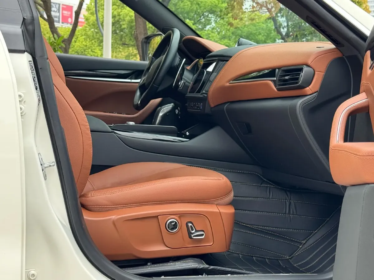 2021 Maserati Levante 3.0T 350HP V6 8AT,autocango,china used car exporter,china ev exporter,chinese used car exporter,chinese used ev exporter