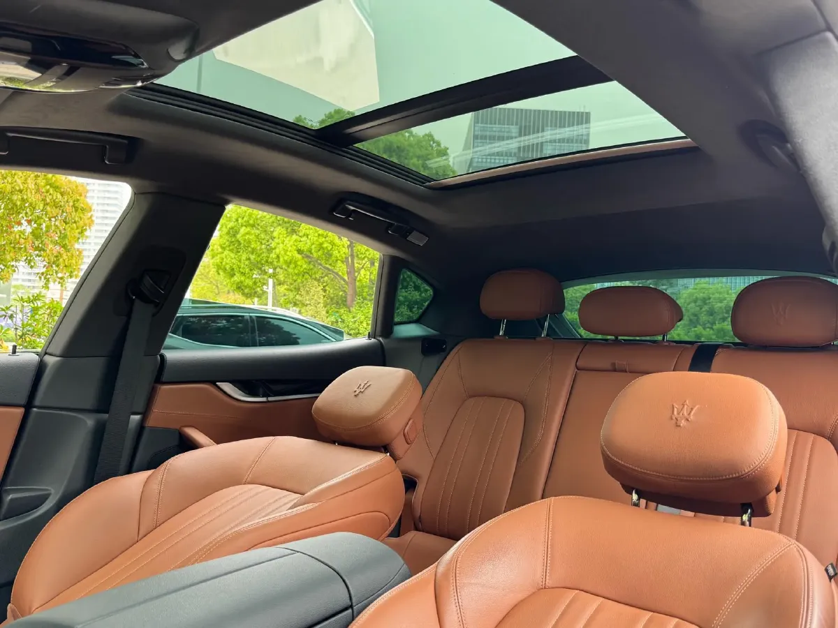 2021 Maserati Levante 3.0T 350HP V6 8AT,autocango,china used car exporter,china ev exporter,chinese used car exporter,chinese used ev exporter