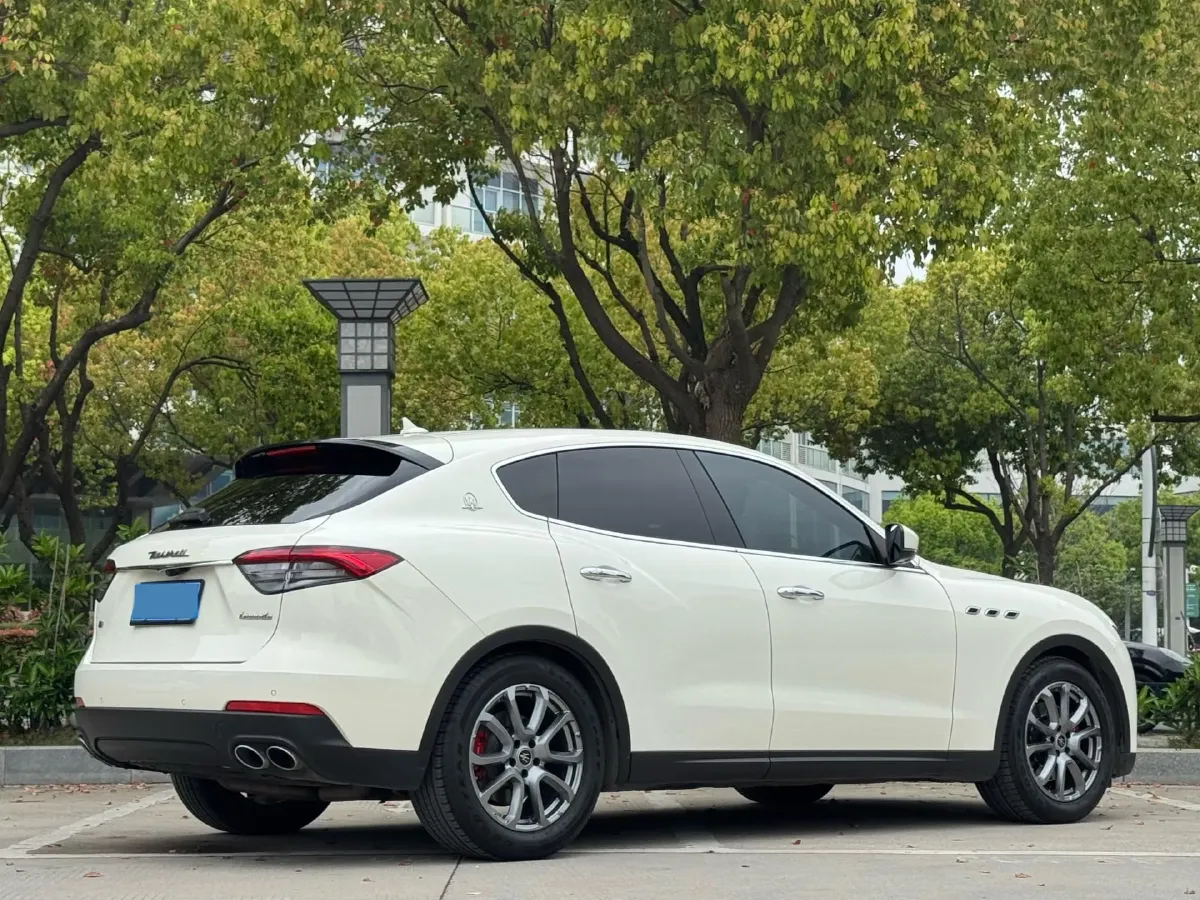 2021 Maserati Levante 3.0T 350HP V6 8AT,autocango,china used car exporter,china ev exporter,chinese used car exporter,chinese used ev exporter