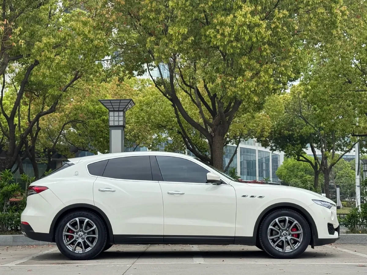2021 Maserati Levante 3.0T 350HP V6 8AT,autocango,china used car exporter,china ev exporter,chinese used car exporter,chinese used ev exporter