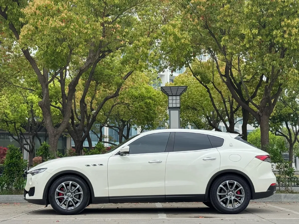 2021 Maserati Levante 3.0T 350HP V6 8AT,autocango,china used car exporter,china ev exporter,chinese used car exporter,chinese used ev exporter