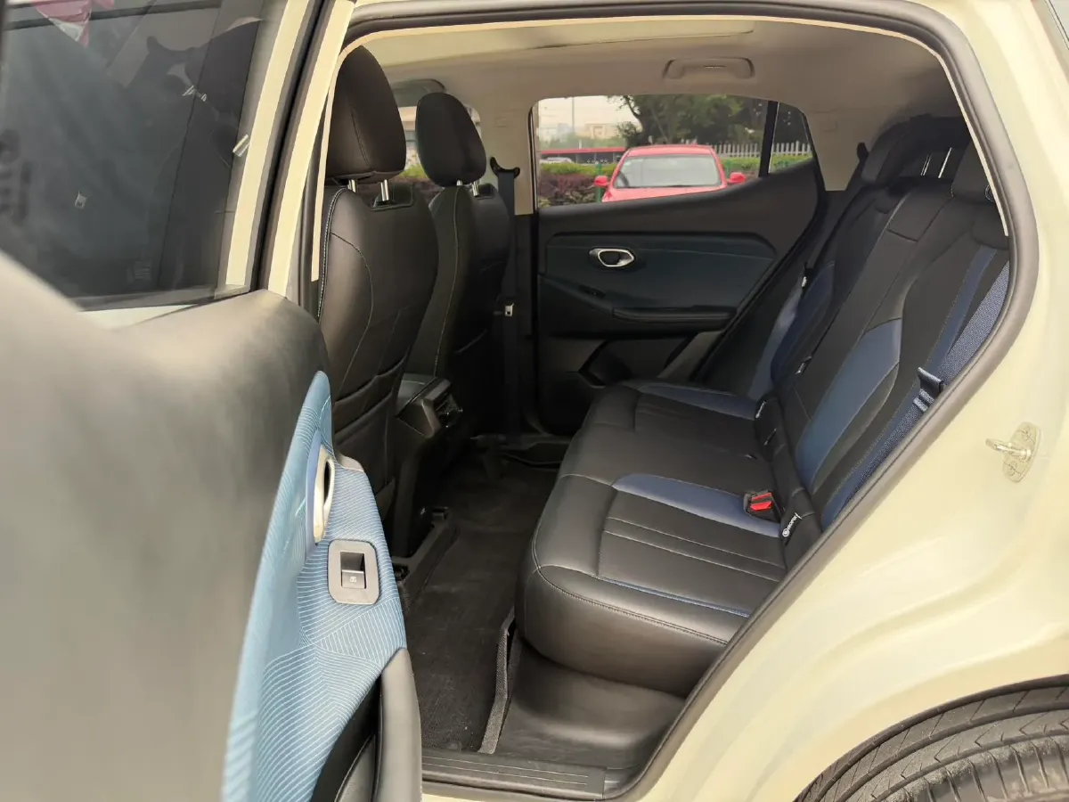 2023 GAC Trumpchi GS3 1.5T 177HP L4 7DCT,autocango,china used car exporter,china ev exporter,chinese used car exporter,chinese used ev exporter