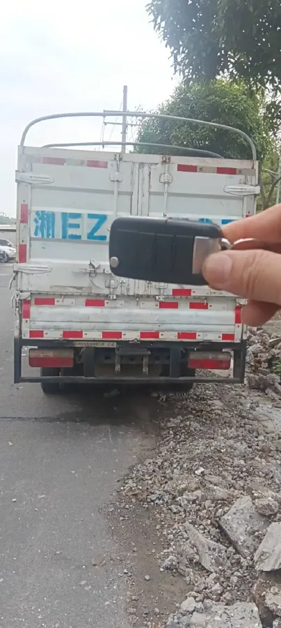 2017 DongFeng Forthing Joyear X5 1.6L 122HP L4 5MT,autocango,china used car exporter,china ev exporter,chinese used car exporter,chinese used ev exporter