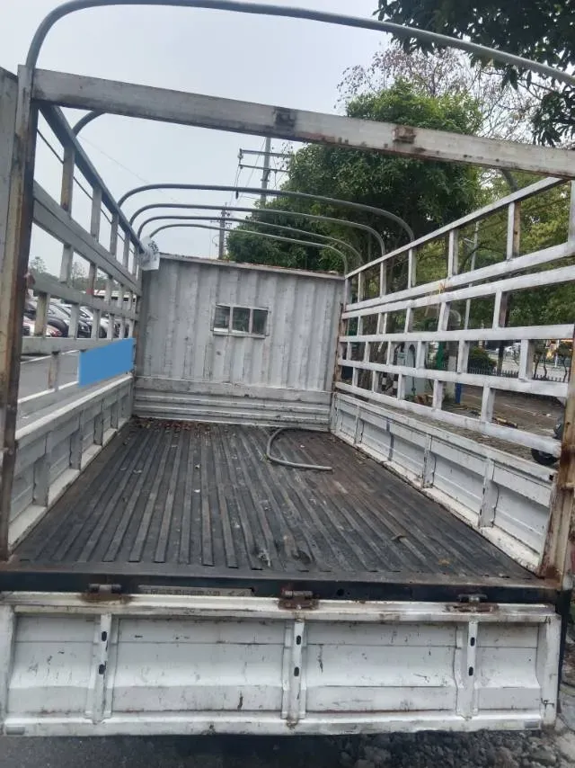 2017 DongFeng Forthing Joyear X5 1.6L 122HP L4 5MT,autocango,china used car exporter,china ev exporter,chinese used car exporter,chinese used ev exporter