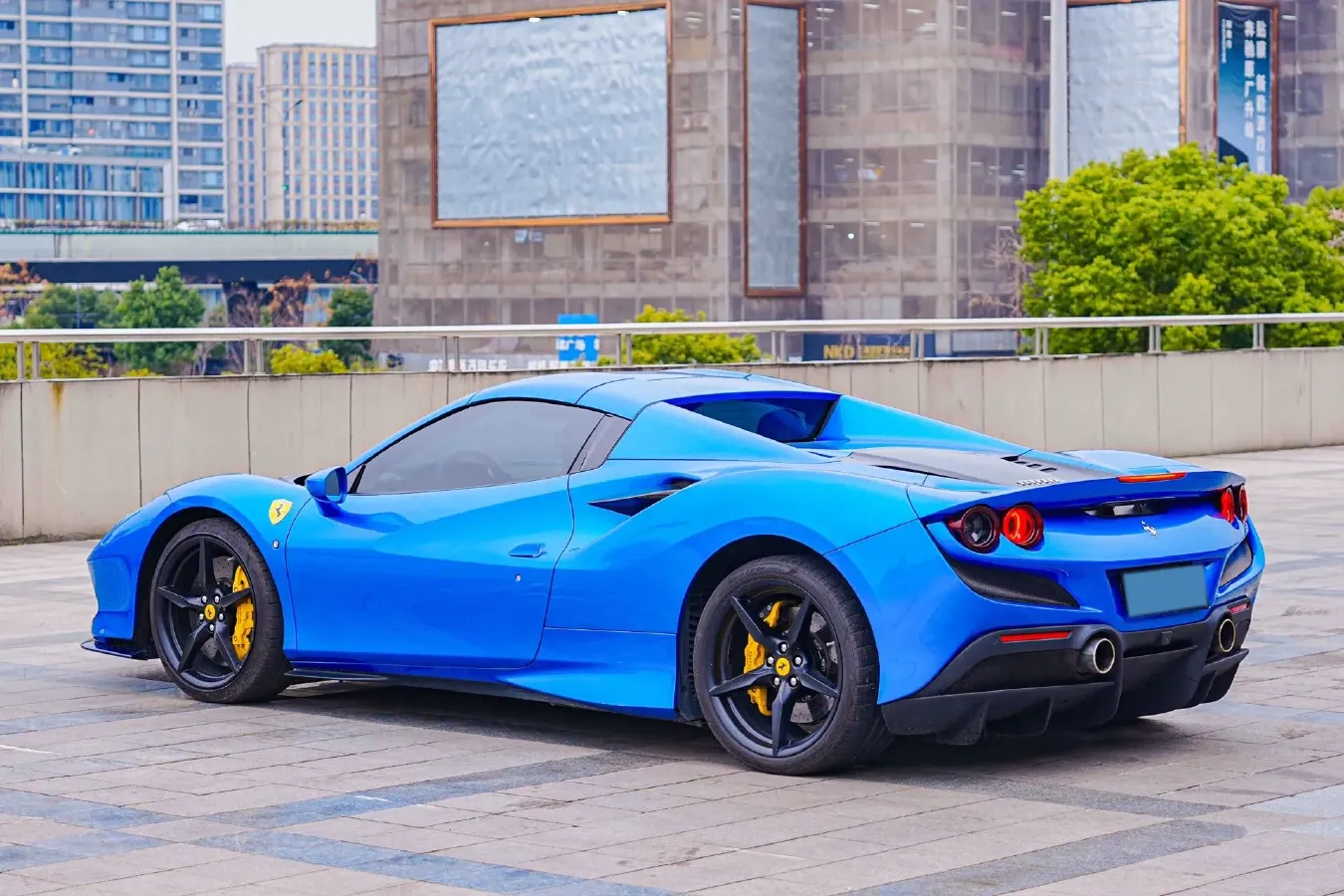 2020 Ferrari F8 3.9T 720HP V8 7DCT,autocango,china used car exporter,china ev exporter,chinese used car exporter,chinese used ev exporter