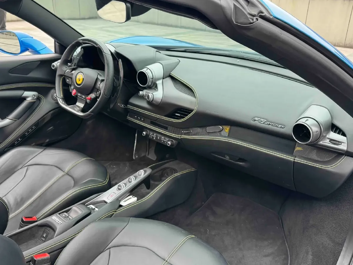 2020 Ferrari F8 3.9T 720HP V8 7DCT,autocango,china used car exporter,china ev exporter,chinese used car exporter,chinese used ev exporter