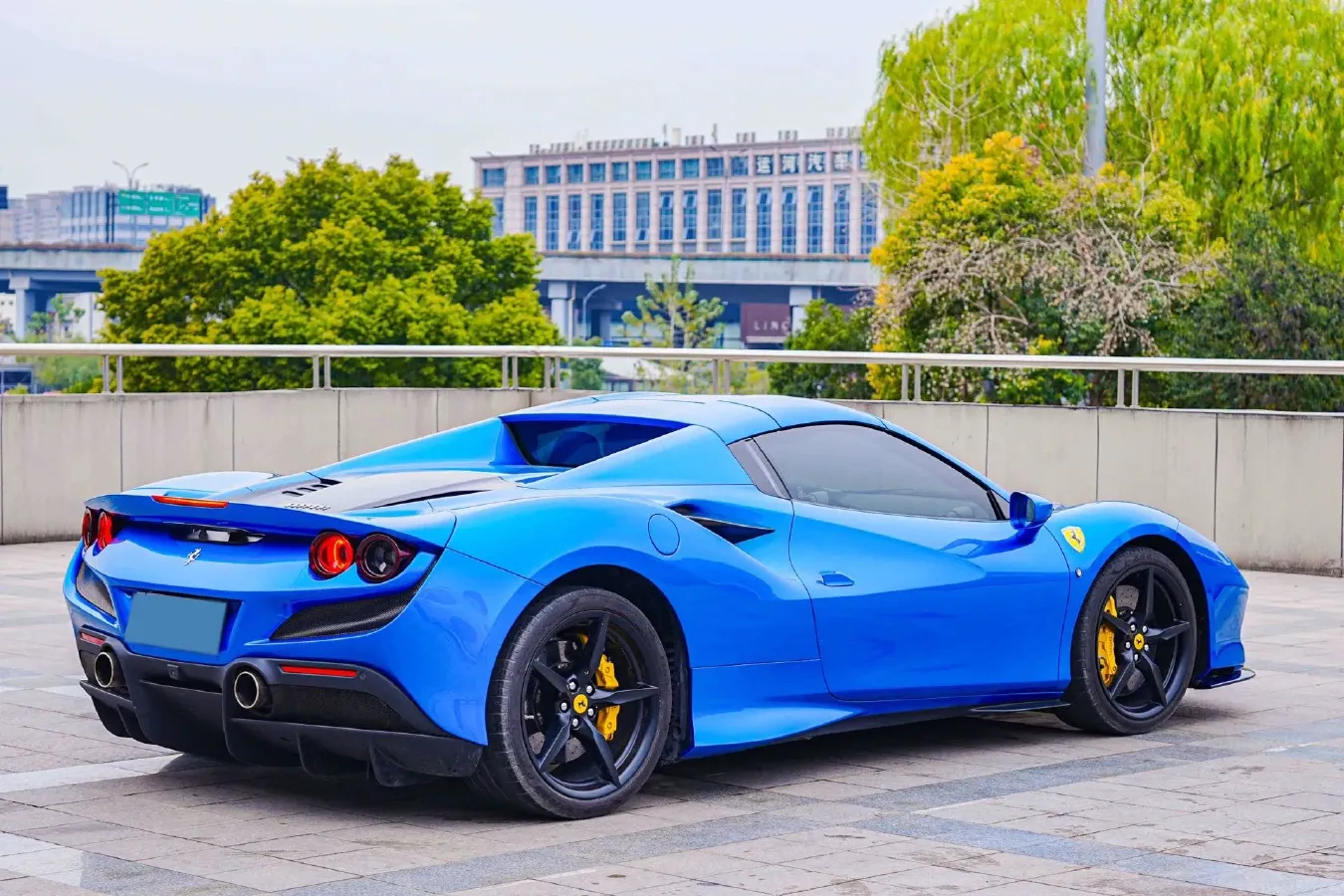 2020 Ferrari F8 3.9T 720HP V8 7DCT,autocango,china used car exporter,china ev exporter,chinese used car exporter,chinese used ev exporter