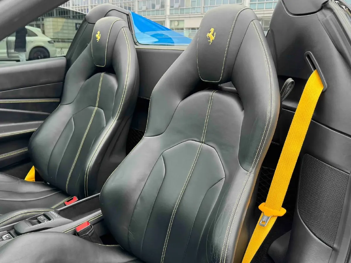 2020 Ferrari F8 3.9T 720HP V8 7DCT,autocango,china used car exporter,china ev exporter,chinese used car exporter,chinese used ev exporter