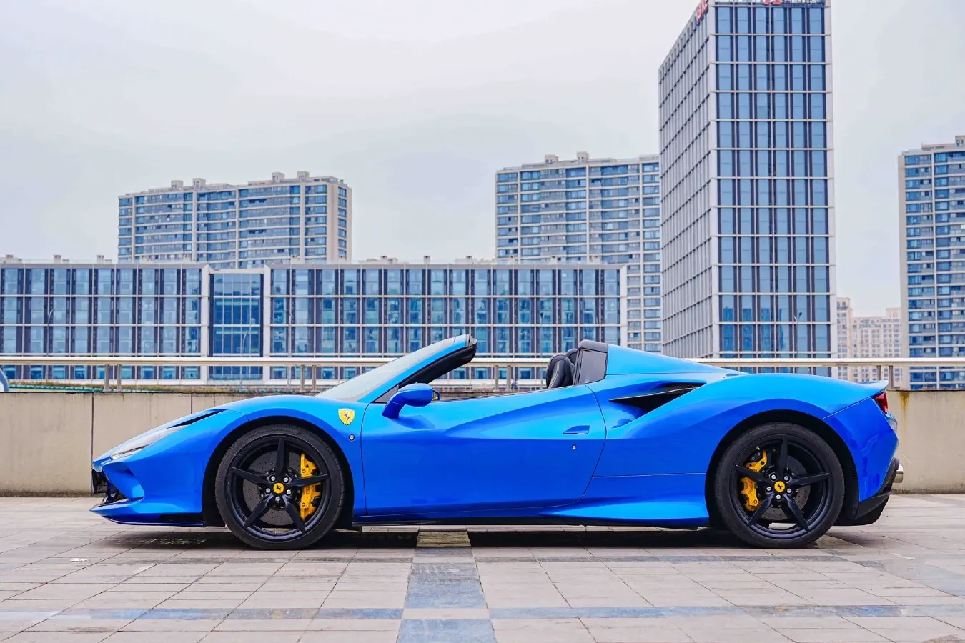 2020 Ferrari F8 3.9T 720HP V8 7DCT,autocango,china used car exporter,china ev exporter,chinese used car exporter,chinese used ev exporter