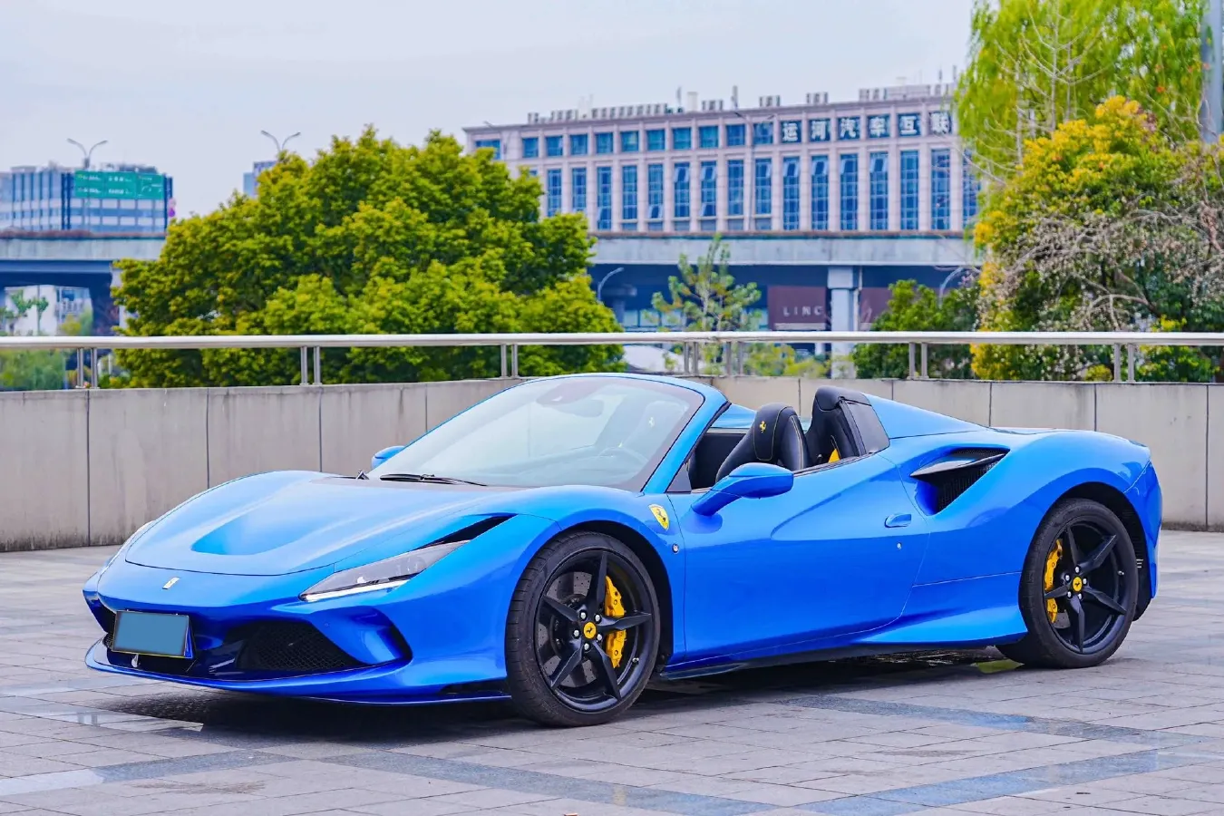 2020 Ferrari F8 3.9T 720HP V8 7DCT,autocango,china used car exporter,china ev exporter,chinese used car exporter,chinese used ev exporter