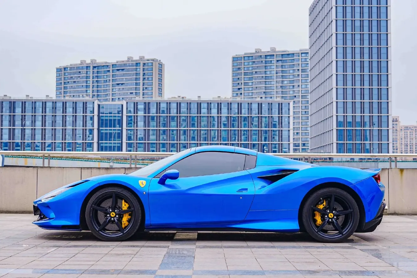 2020 Ferrari F8 3.9T 720HP V8 7DCT,autocango,china used car exporter,china ev exporter,chinese used car exporter,chinese used ev exporter
