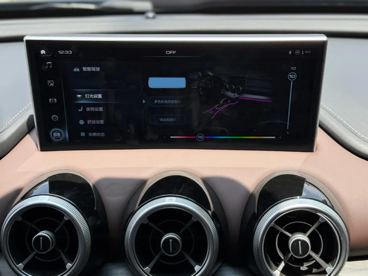 2020 WEY VV7 GT 2.0T 227HP L4 7DCT,autocango,china used car exporter,china ev exporter,chinese used car exporter,chinese used ev exporter