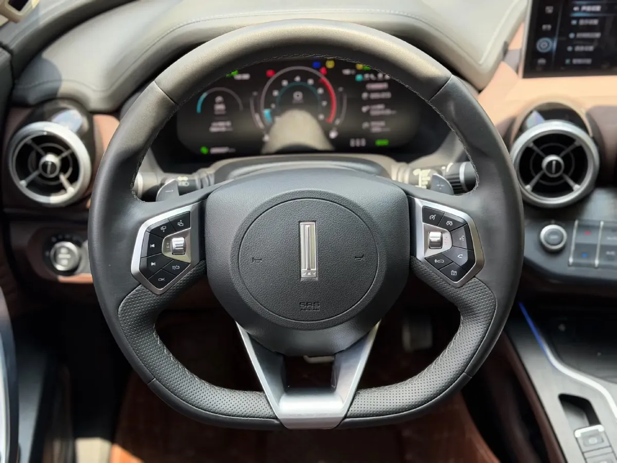 2020 WEY VV7 GT 2.0T 227HP L4 7DCT,autocango,china used car exporter,china ev exporter,chinese used car exporter,chinese used ev exporter