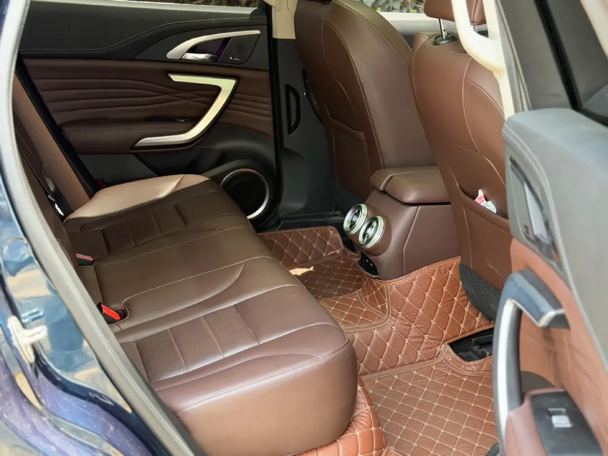 2020 WEY VV7 GT 2.0T 227HP L4 7DCT,autocango,china used car exporter,china ev exporter,chinese used car exporter,chinese used ev exporter