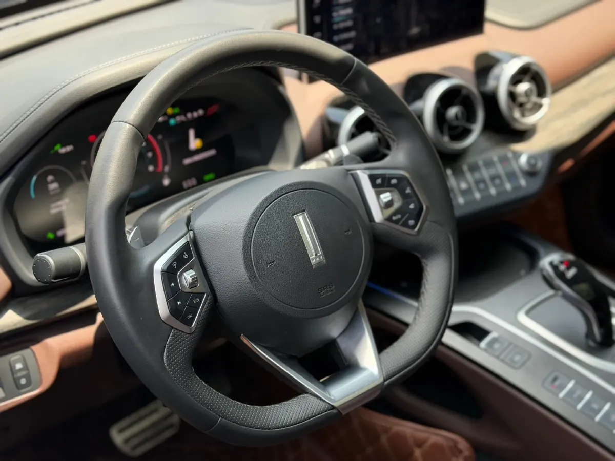 2020 WEY VV7 GT 2.0T 227HP L4 7DCT,autocango,china used car exporter,china ev exporter,chinese used car exporter,chinese used ev exporter