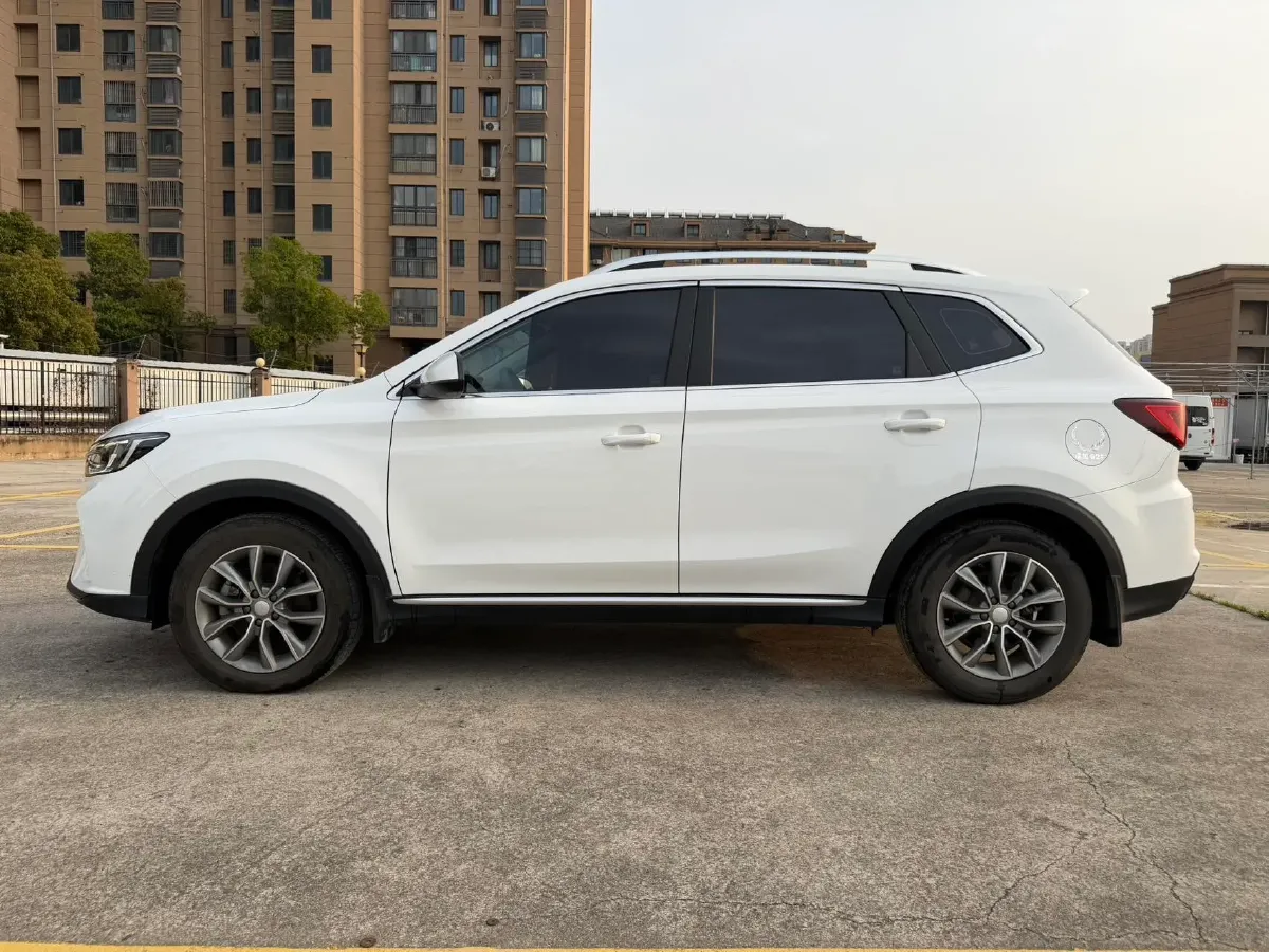 2023 Roewe RX5 1.5T 181HP L4 7DCT,autocango,china used car exporter,china ev exporter,chinese used car exporter,chinese used ev exporter