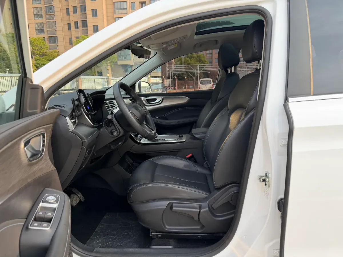 2023 Roewe RX5 1.5T 181HP L4 7DCT,autocango,china used car exporter,china ev exporter,chinese used car exporter,chinese used ev exporter