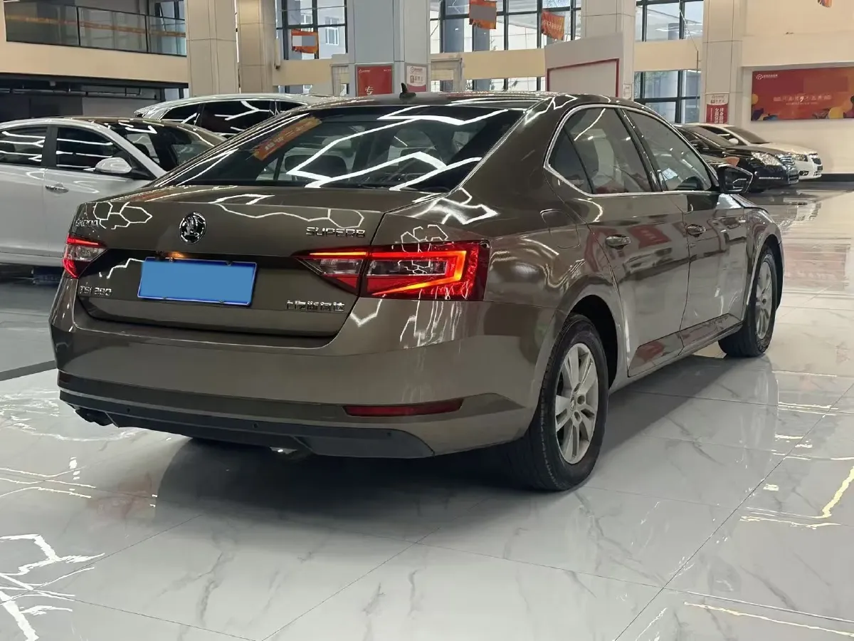 2016 Skoda Superb 1.4T 150HP L4 7DCT,autocango,china used car exporter,china ev exporter,chinese used car exporter,chinese used ev exporter