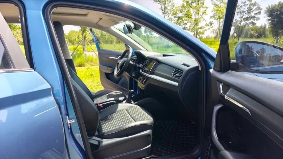 2020 Skoda Kamiq 1.5L 112HP L4 6AT,autocango,china used car exporter,china ev exporter,chinese used car exporter,chinese used ev exporter