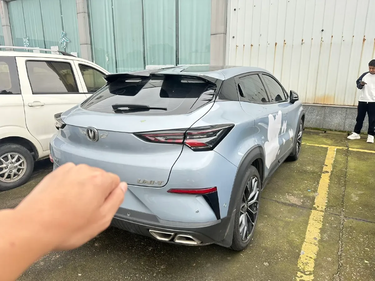 2021 ChangAn UNI-T 1.5T 180HP L4 7DCT,autocango,china used car exporter,china ev exporter,chinese used car exporter,chinese used ev exporter