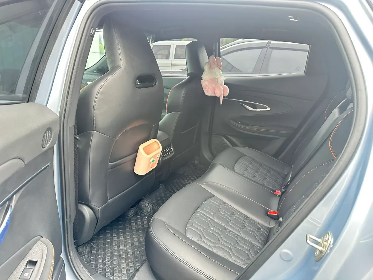 2021 ChangAn UNI-T 1.5T 180HP L4 7DCT,autocango,china used car exporter,china ev exporter,chinese used car exporter,chinese used ev exporter