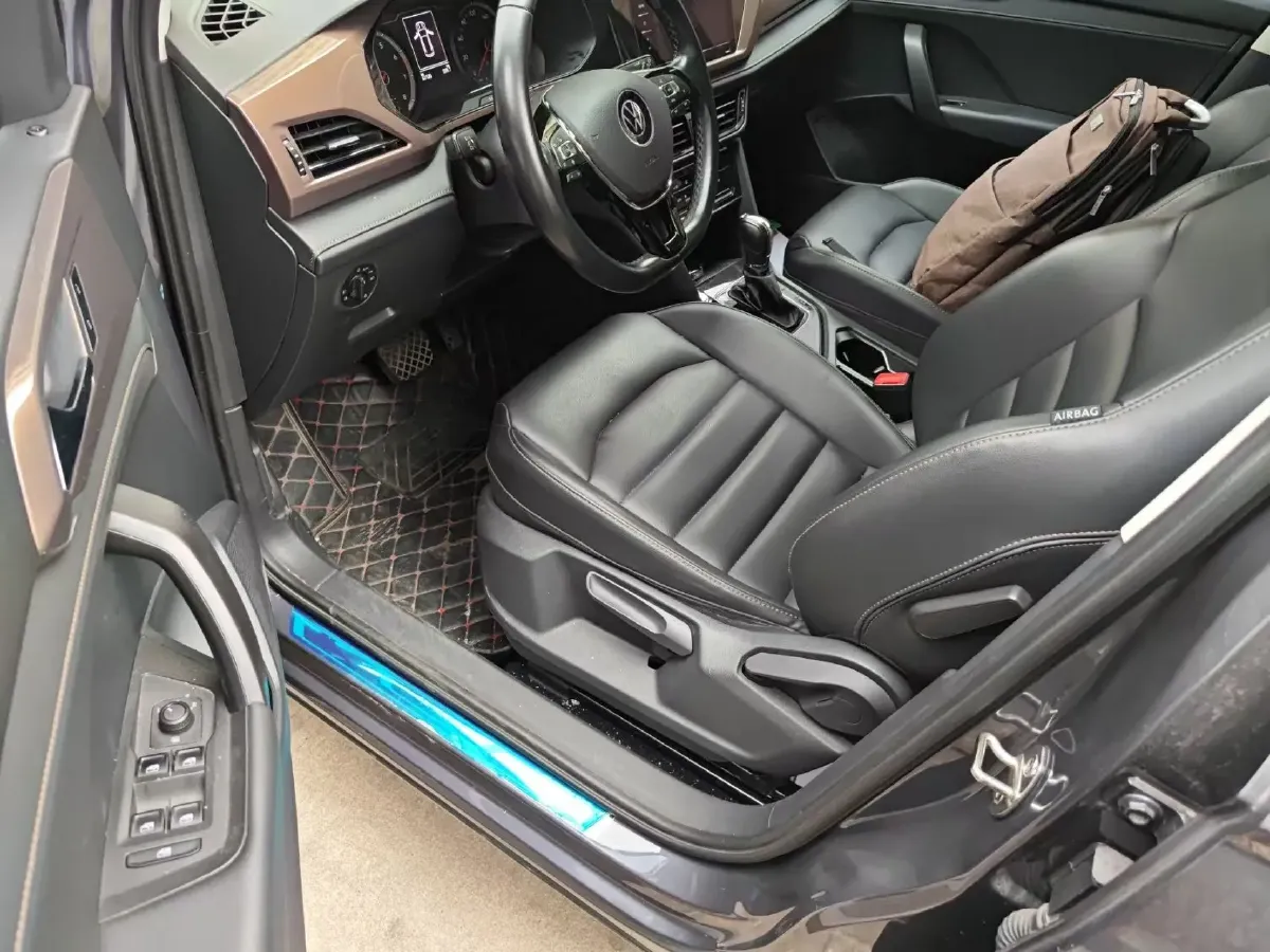 2021 Volkswagen Tharu 1.4T 150HP L4 7DCT,autocango,china used car exporter,china ev exporter,chinese used car exporter,chinese used ev exporter