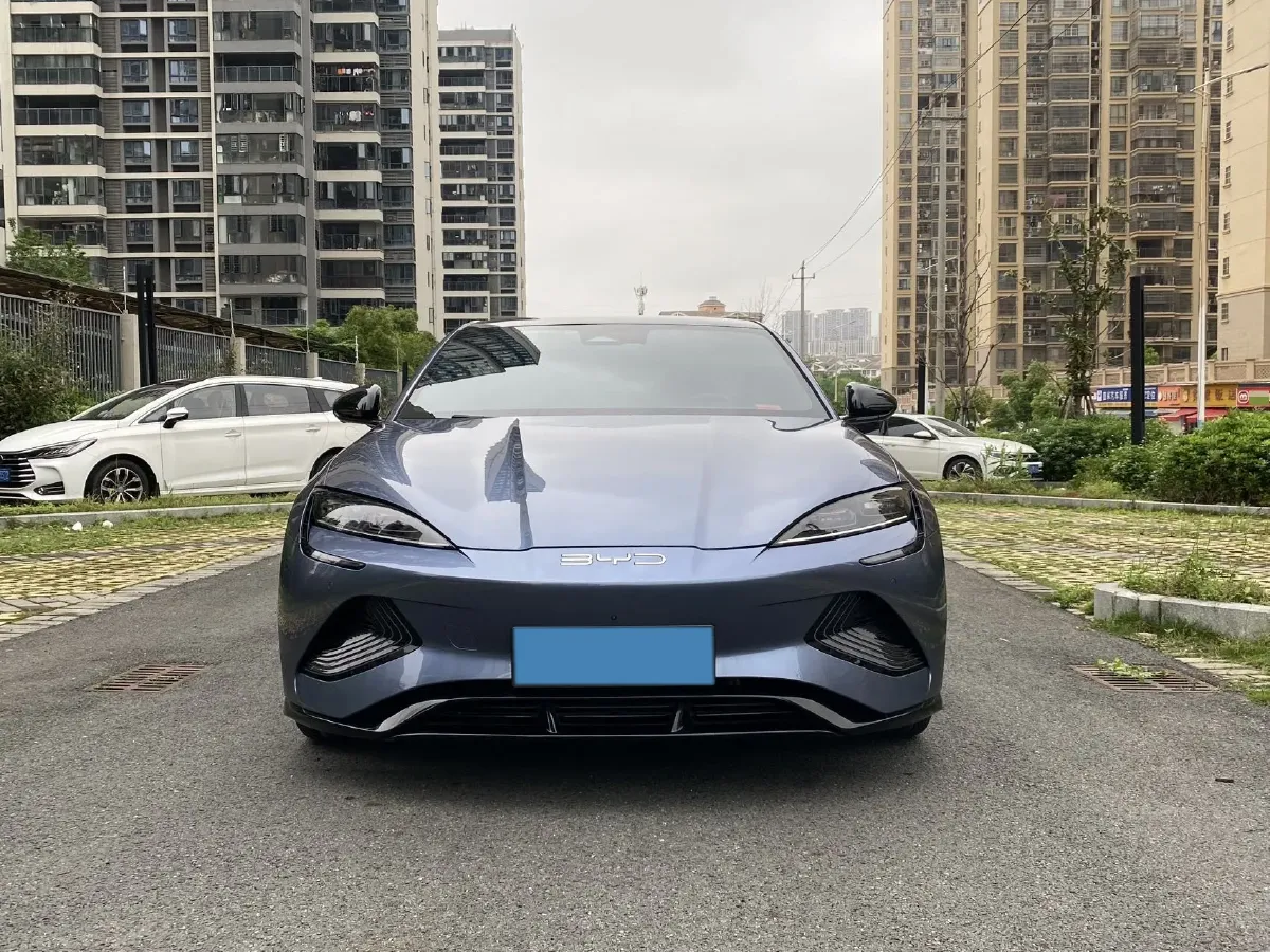 2022 MAXUS DaJia 5 BEV 70KWH,autocango,china used car exporter,china ev exporter,chinese used car exporter,chinese used ev exporter