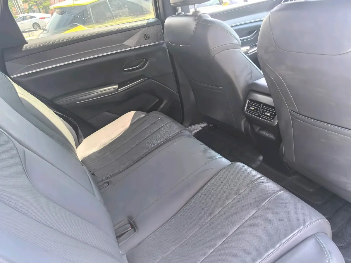 2026 BYD Song Pro 1.5L 101HP L4 E-CVT PHEV,autocango,china used car exporter,china ev exporter,chinese used car exporter,chinese used ev exporter