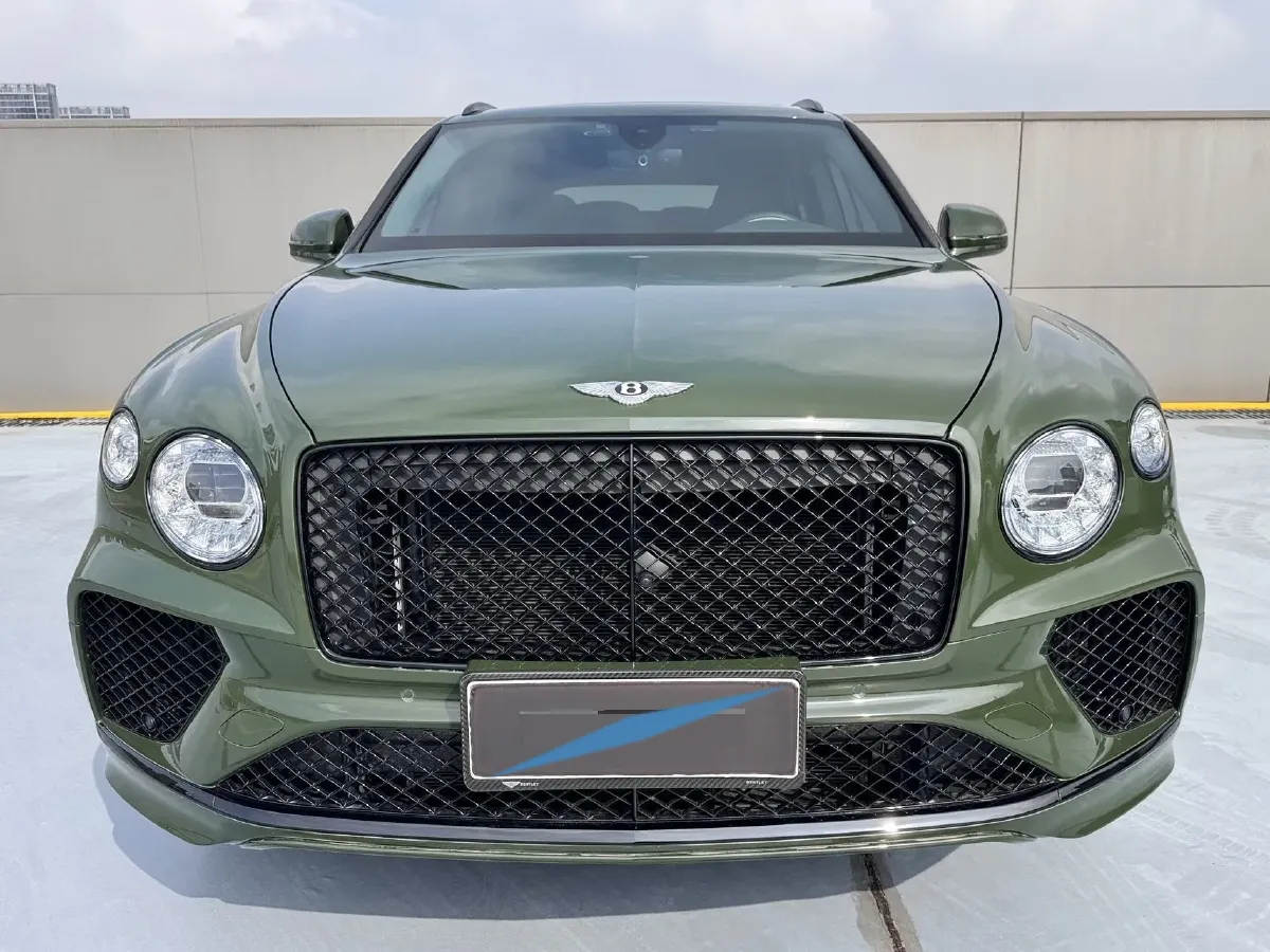 2024 Bentley Bentayga 4.0T 550HP V8 8AT,autocango,china used car exporter,china ev exporter,chinese used car exporter,chinese used ev exporter