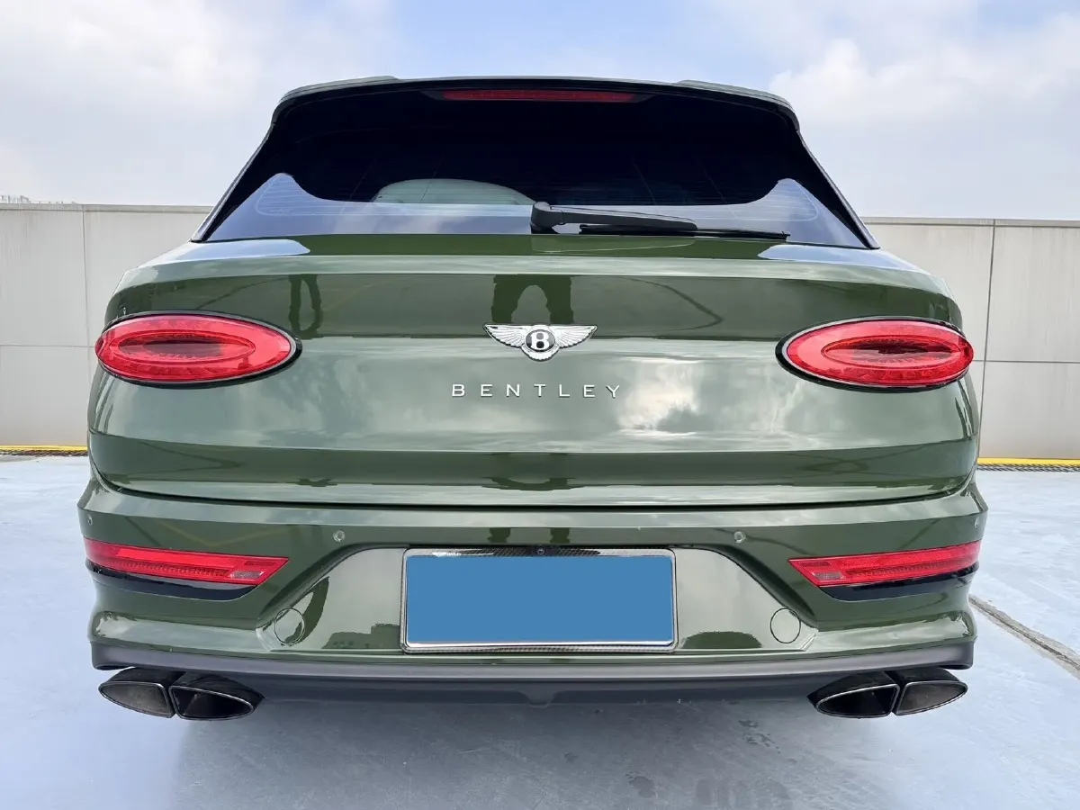 2024 Bentley Bentayga 4.0T 550HP V8 8AT,autocango,china used car exporter,china ev exporter,chinese used car exporter,chinese used ev exporter