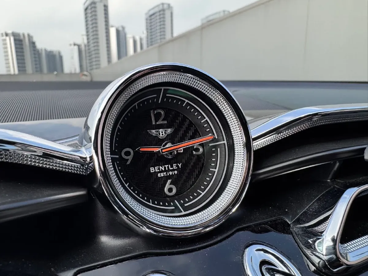 2024 Bentley Bentayga 4.0T 550HP V8 8AT,autocango,china used car exporter,china ev exporter,chinese used car exporter,chinese used ev exporter