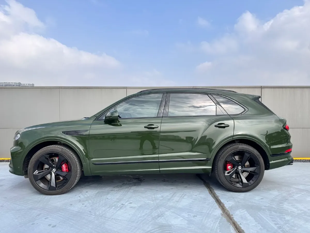2024 Bentley Bentayga 4.0T 550HP V8 8AT,autocango,china used car exporter,china ev exporter,chinese used car exporter,chinese used ev exporter