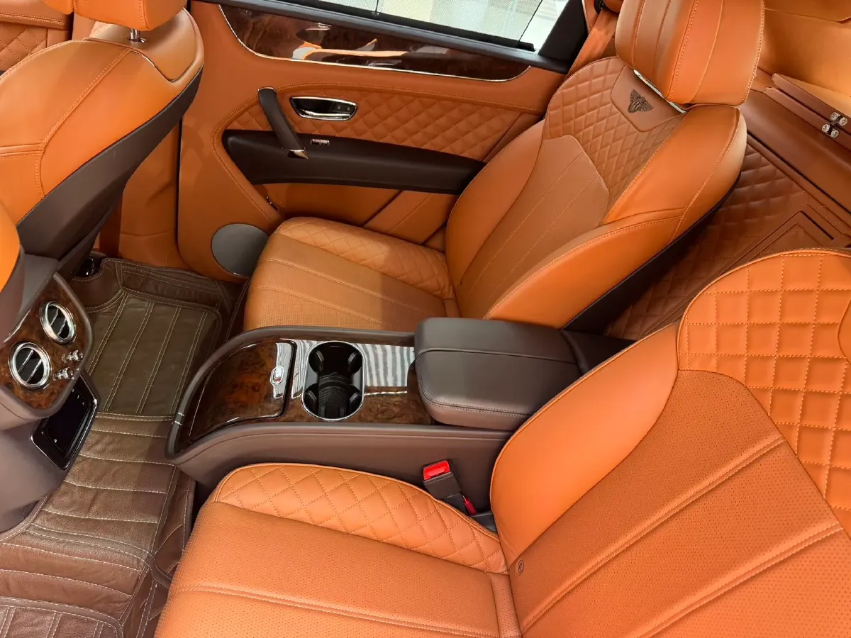 2017 Bentley Bentayga 6.0T 608HP W12 8AT,autocango,china used car exporter,china ev exporter,chinese used car exporter,chinese used ev exporter