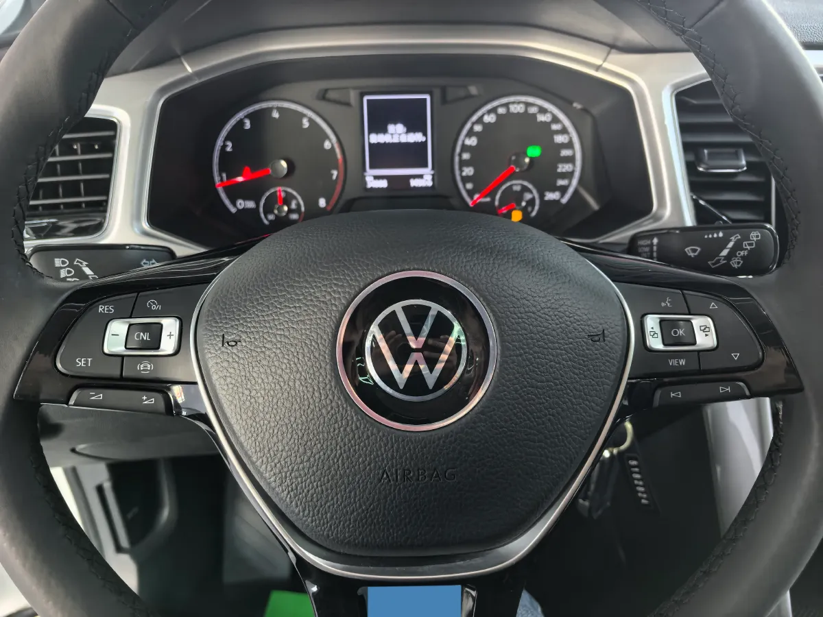 2021 Volkswagen T-Roc 1.4T 150HP L4 7DCT,autocango,china used car exporter,china ev exporter,chinese used car exporter,chinese used ev exporter