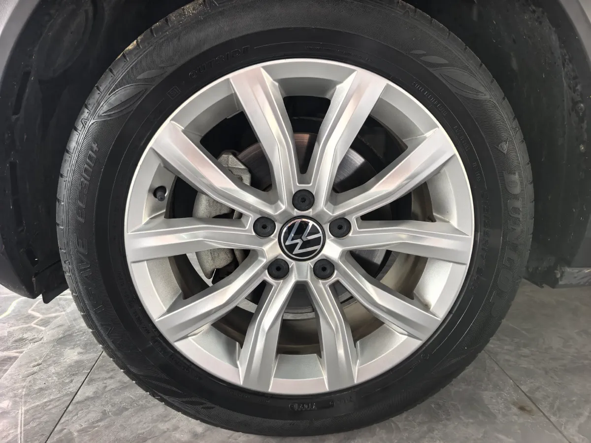 2021 Volkswagen T-Roc 1.4T 150HP L4 7DCT,autocango,china used car exporter,china ev exporter,chinese used car exporter,chinese used ev exporter