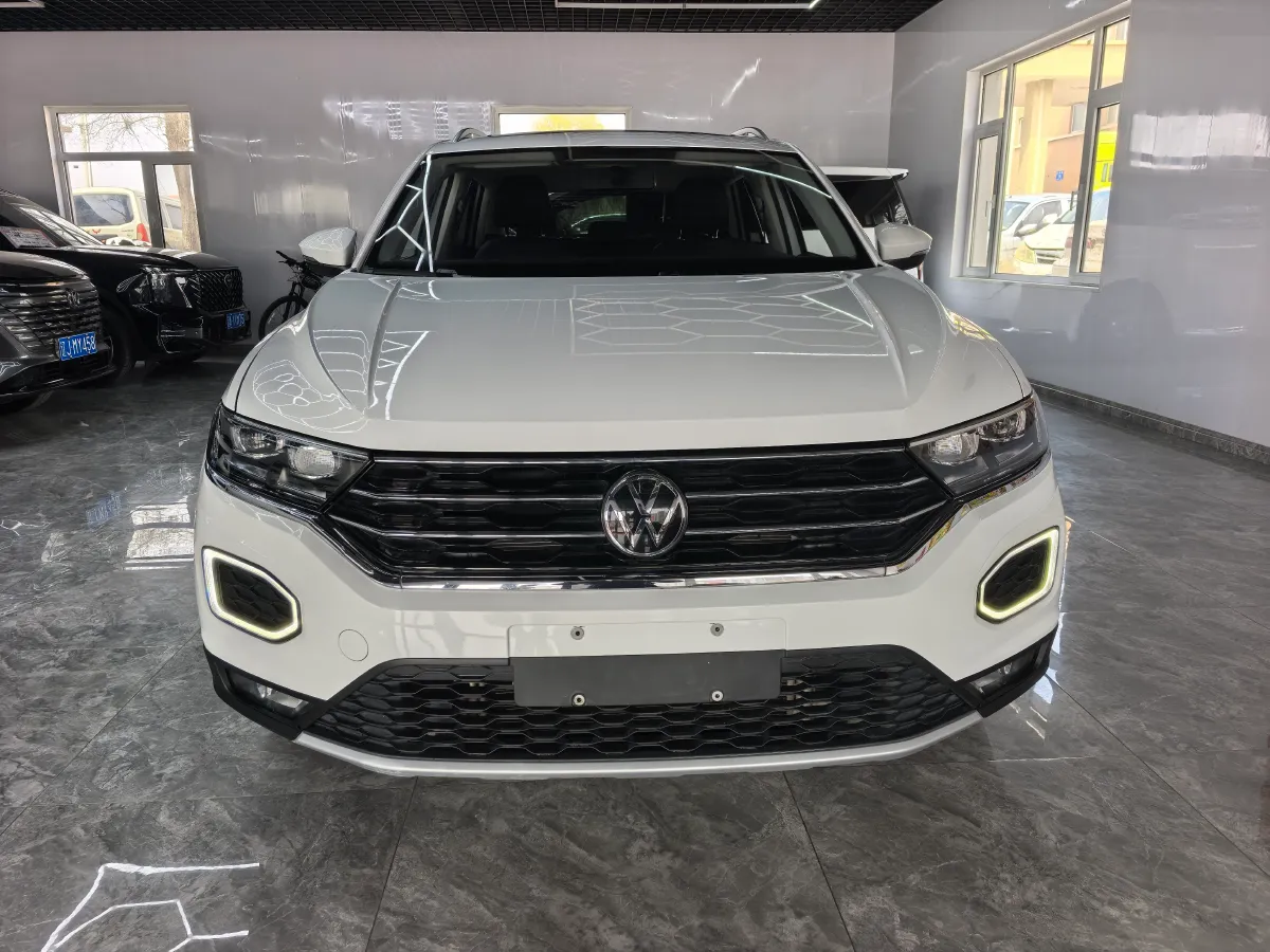 2021 Volkswagen T-Roc 1.4T 150HP L4 7DCT,autocango,china used car exporter,china ev exporter,chinese used car exporter,chinese used ev exporter