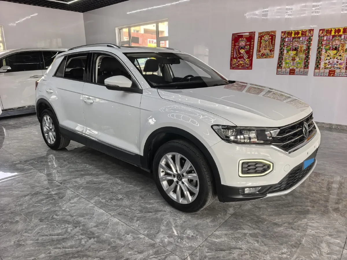 2021 Volkswagen T-Roc 1.4T 150HP L4 7DCT,autocango,china used car exporter,china ev exporter,chinese used car exporter,chinese used ev exporter