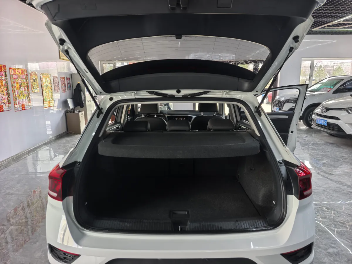 2021 Volkswagen T-Roc 1.4T 150HP L4 7DCT,autocango,china used car exporter,china ev exporter,chinese used car exporter,chinese used ev exporter
