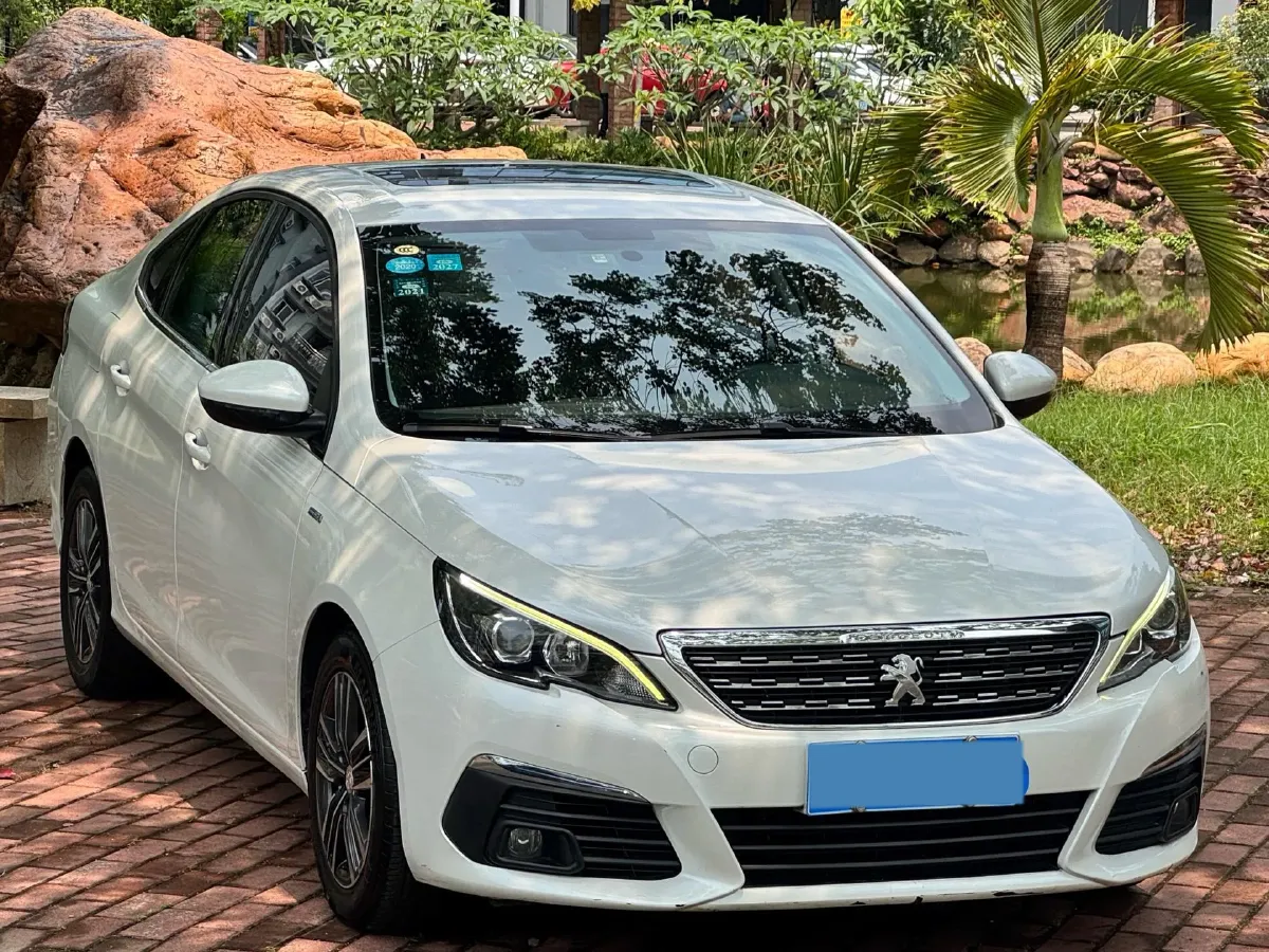 2018 Peugeot 308 1.2T 136HP L3 6AT,autocango,china used car exporter,china ev exporter,chinese used car exporter,chinese used ev exporter