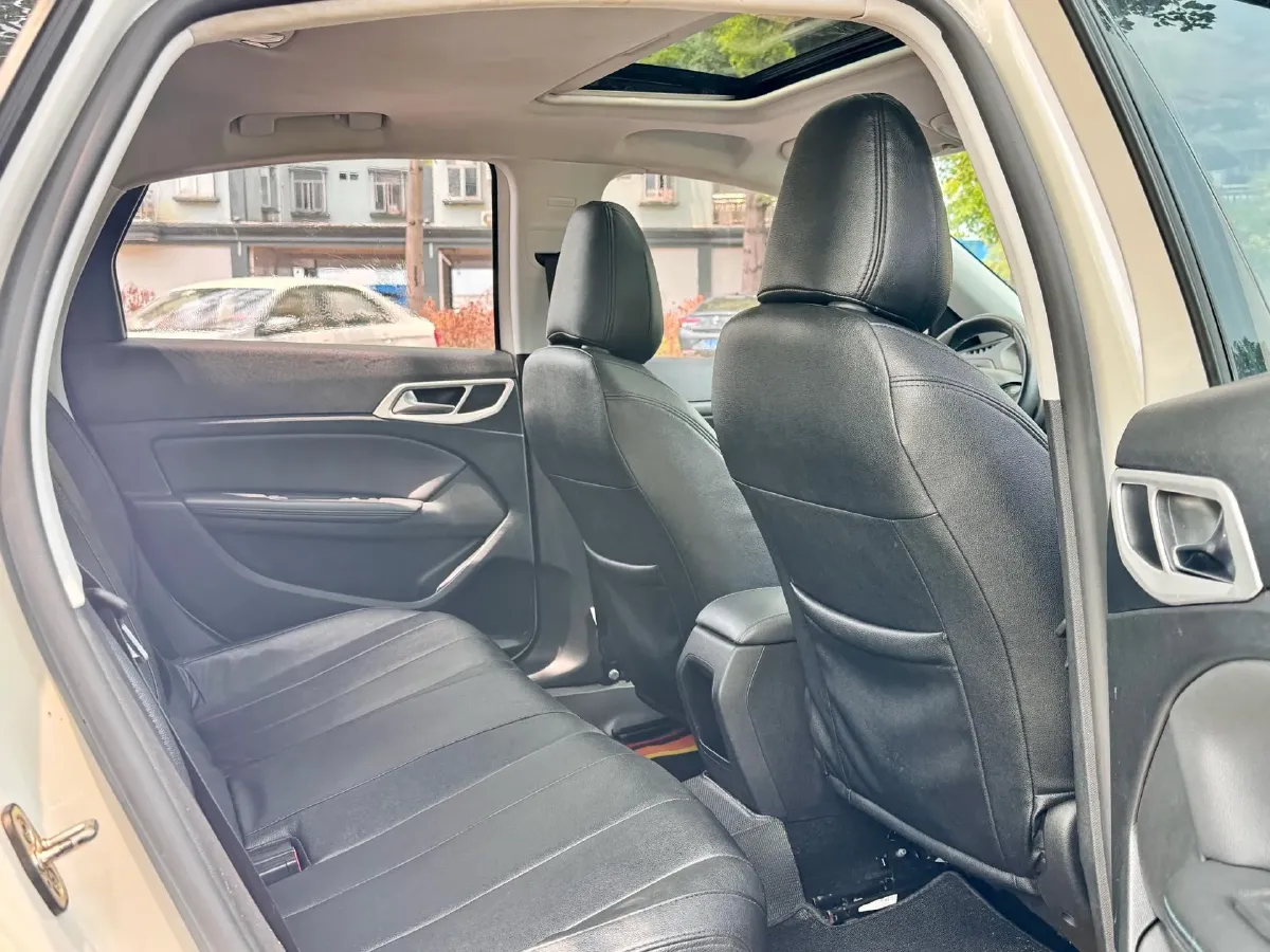 2018 Peugeot 308 1.2T 136HP L3 6AT,autocango,china used car exporter,china ev exporter,chinese used car exporter,chinese used ev exporter