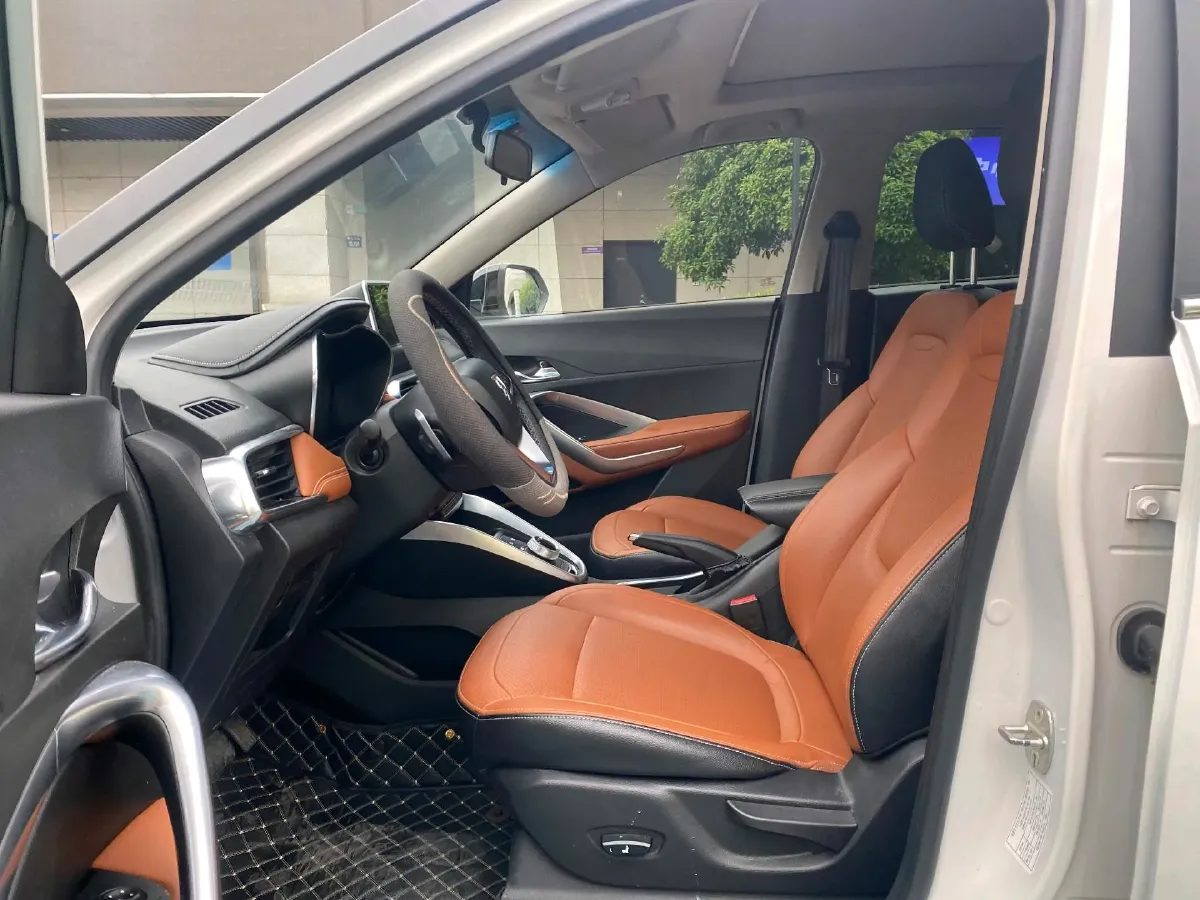 2018 KaiYi E3 1.6L 110HP L4 5MT,autocango,china used car exporter,china ev exporter,chinese used car exporter,chinese used ev exporter