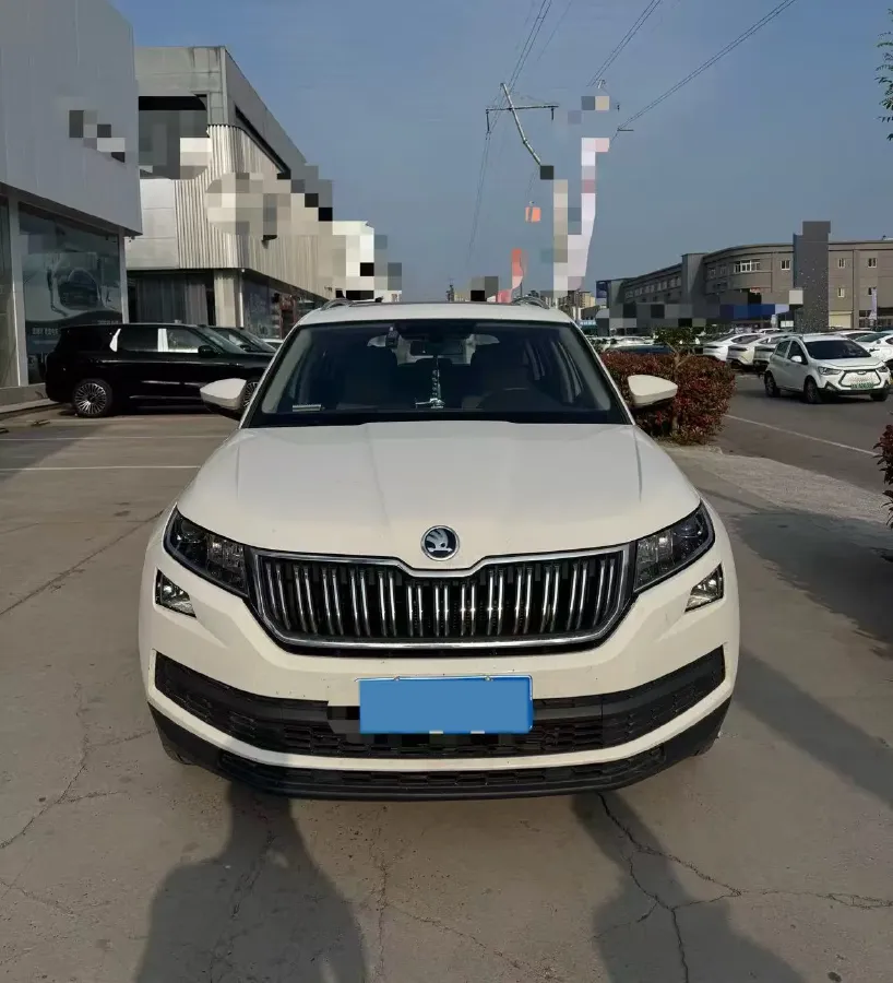 2020 Skoda Kodiak 2.0T 186HP L4 7DCT,autocango,china used car exporter,china ev exporter,chinese used car exporter,chinese used ev exporter