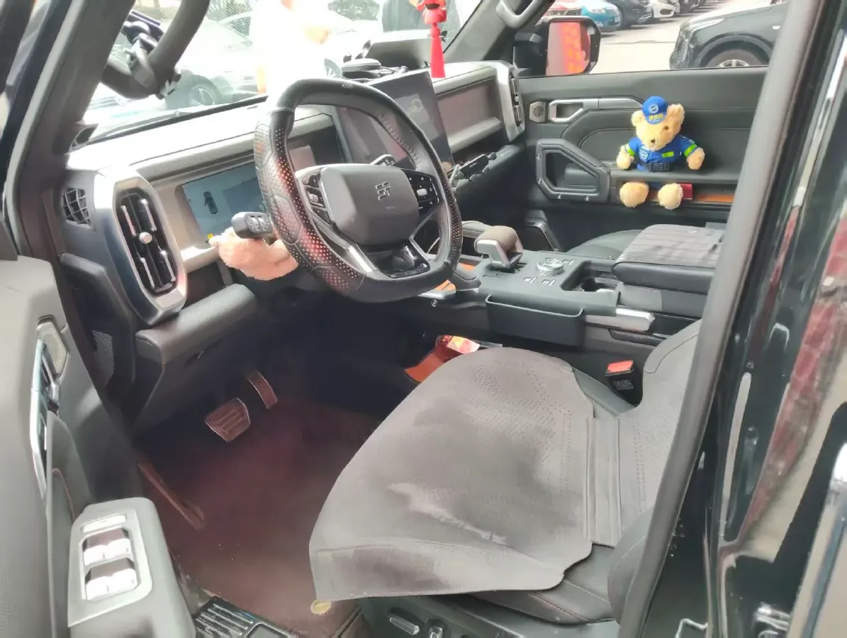 2024 Jetour Traveller 2.0T 254HP L4 7DCT,autocango,china used car exporter,china ev exporter,chinese used car exporter,chinese used ev exporter