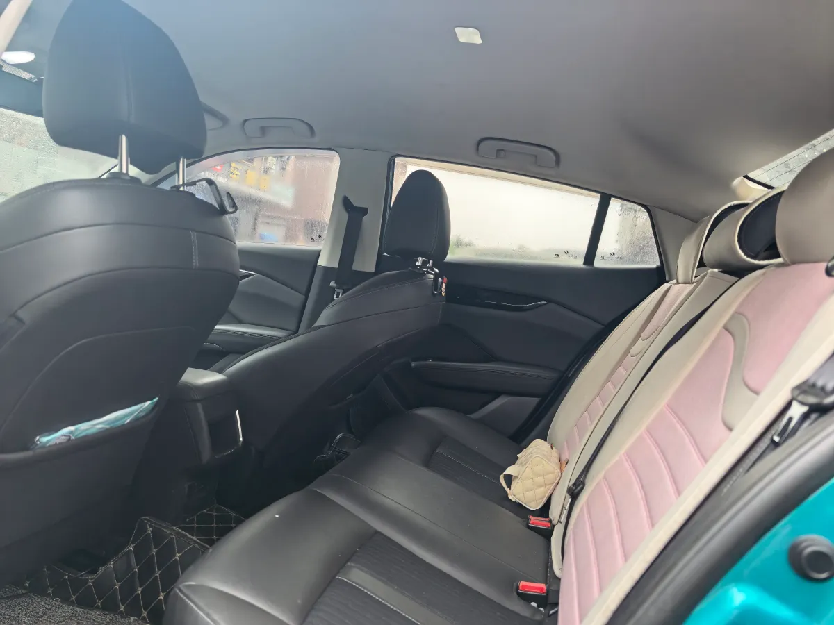 2020 DongFeng Aeolus YiXuan 1.0T 125HP L3 5MT,autocango,china used car exporter,china ev exporter,chinese used car exporter,chinese used ev exporter