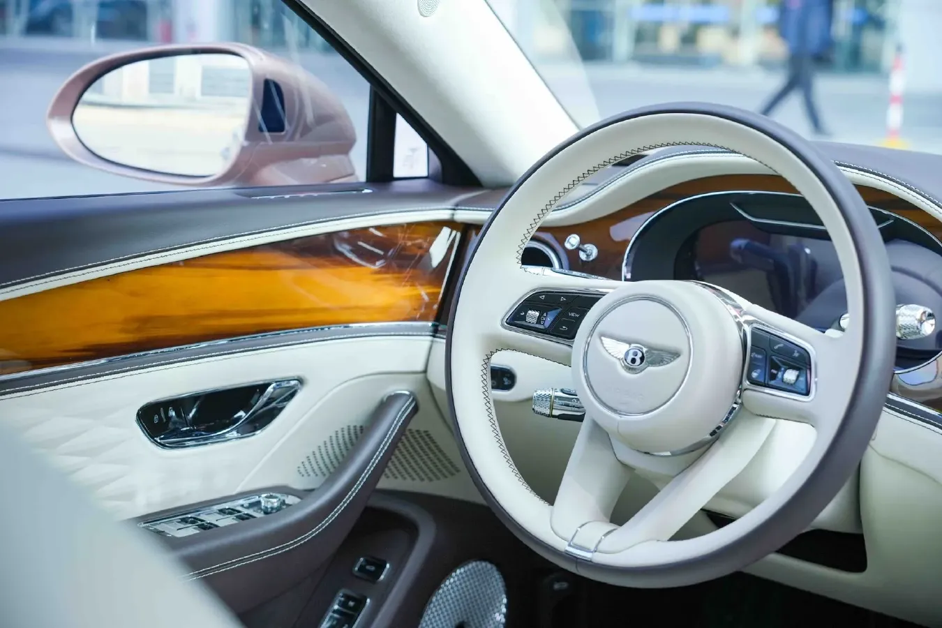 2023 Bentley Flying Spur 4.0T 550HP V8 8DCT,autocango,china used car exporter,china ev exporter,chinese used car exporter,chinese used ev exporter