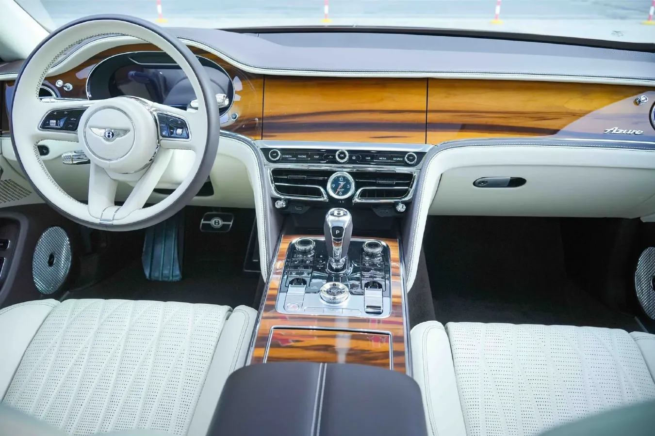 2023 Bentley Flying Spur 4.0T 550HP V8 8DCT,autocango,china used car exporter,china ev exporter,chinese used car exporter,chinese used ev exporter