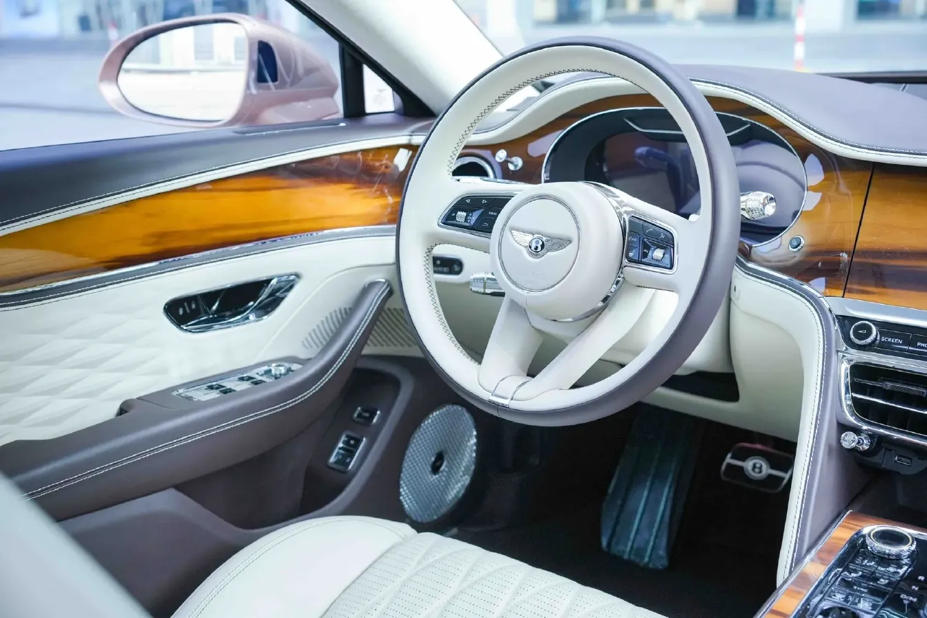 2023 Bentley Flying Spur 4.0T 550HP V8 8DCT,autocango,china used car exporter,china ev exporter,chinese used car exporter,chinese used ev exporter